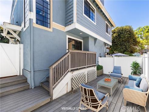 212 Mayfair , Costa Mesa, CA