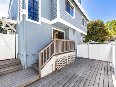 212 Mayfair , Costa Mesa, CA