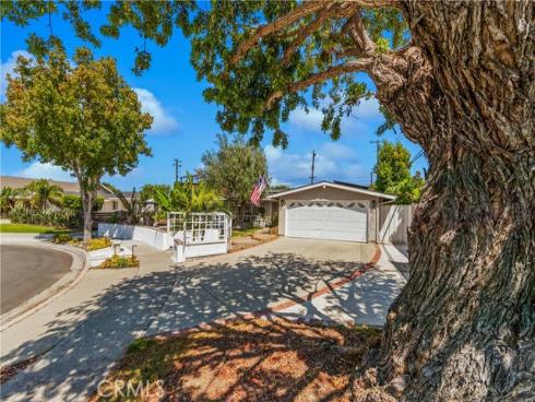 2972 Teakwood Place, Costa Mesa, CA