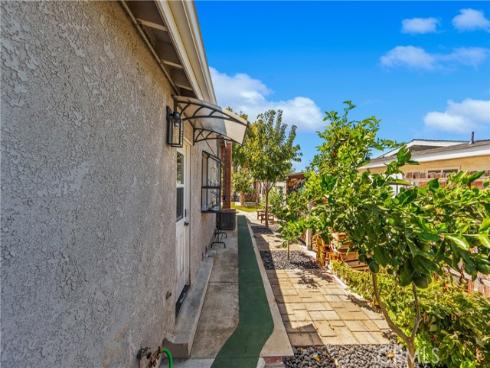 2972 Teakwood Place, Costa Mesa, CA