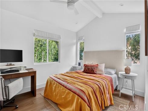 184 E Bay , Costa Mesa, CA