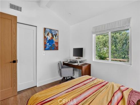 184 E Bay , Costa Mesa, CA