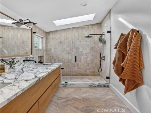 184 E Bay , Costa Mesa, CA