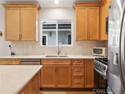 2049 Monrovia , Costa Mesa, CA