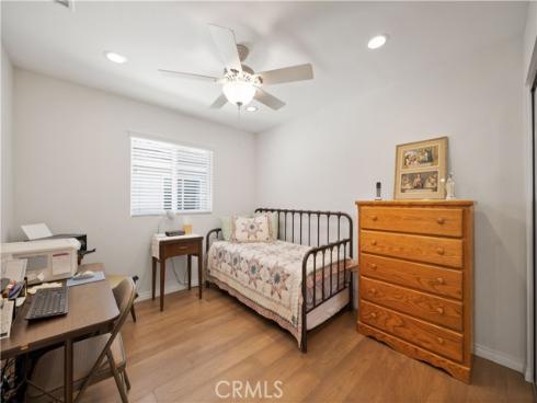 2049 Monrovia , Costa Mesa, CA