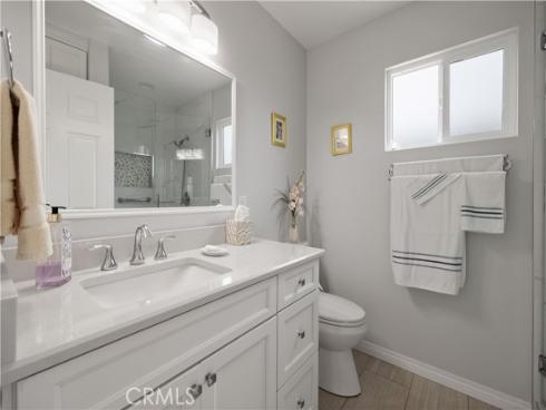 2049 Monrovia , Costa Mesa, CA