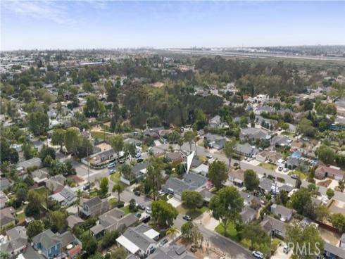 2049 Monrovia , Costa Mesa, CA