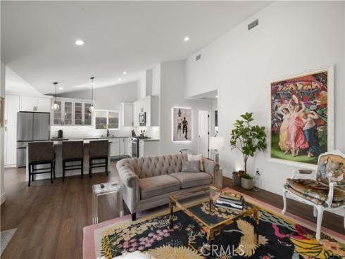2049 Monrovia , Costa Mesa, CA