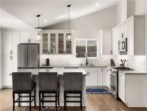 2049 Monrovia , Costa Mesa, CA
