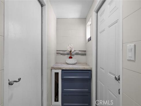 2750 San Carlos , Costa Mesa, CA