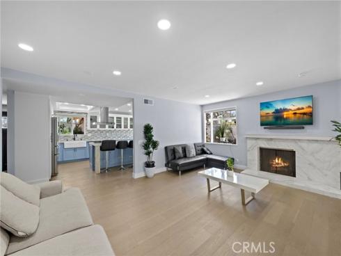 2750 San Carlos , Costa Mesa, CA
