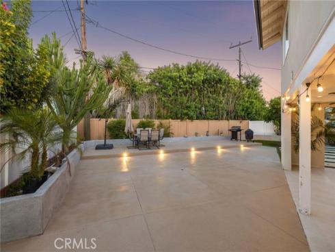 2750 San Carlos , Costa Mesa, CA