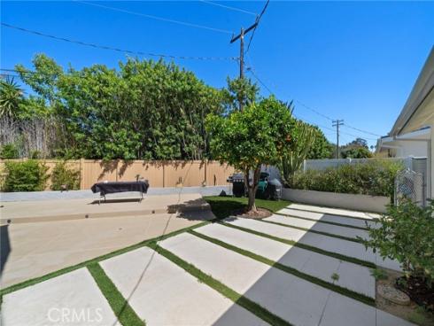 2750 San Carlos , Costa Mesa, CA