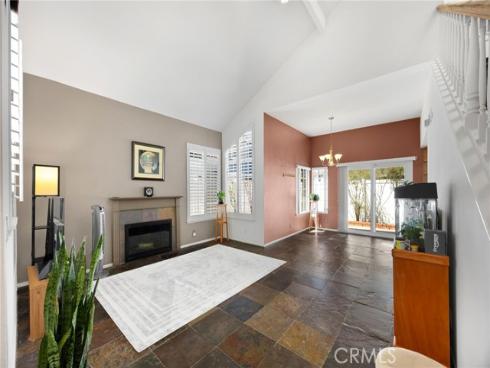 2210 Pacific Ave. #f1 , Costa Mesa, CA