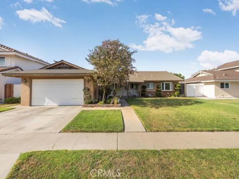 1144  El Camino Dr  , Costa Mesa, CA