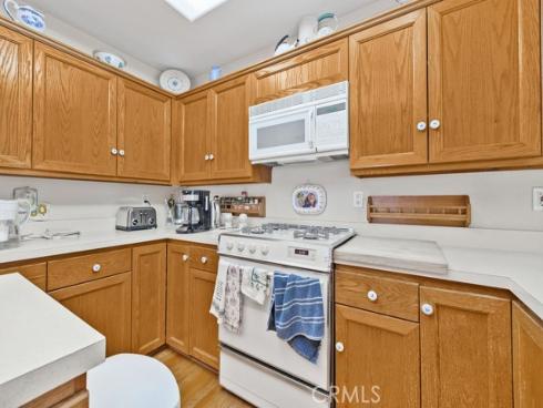 1144  El Camino Dr  , Costa Mesa, CA