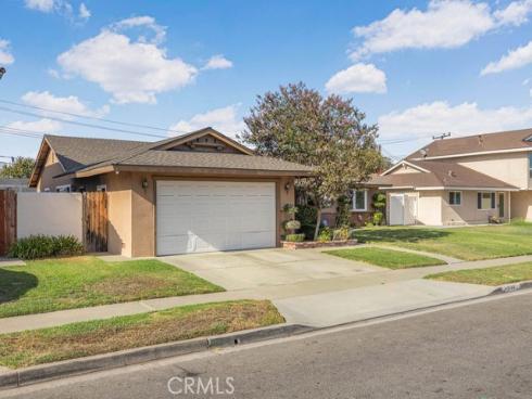1144  El Camino Dr  , Costa Mesa, CA