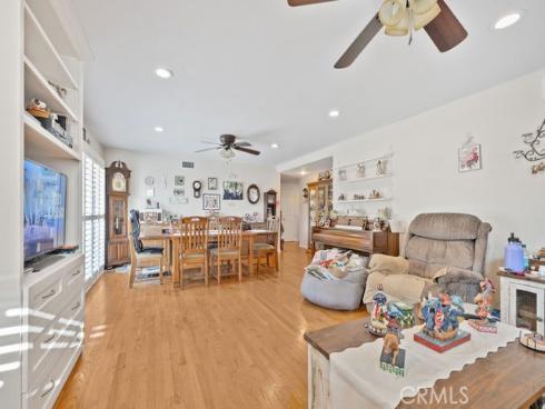 1144  El Camino Dr  , Costa Mesa, CA