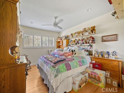 1144  El Camino Dr  , Costa Mesa, CA