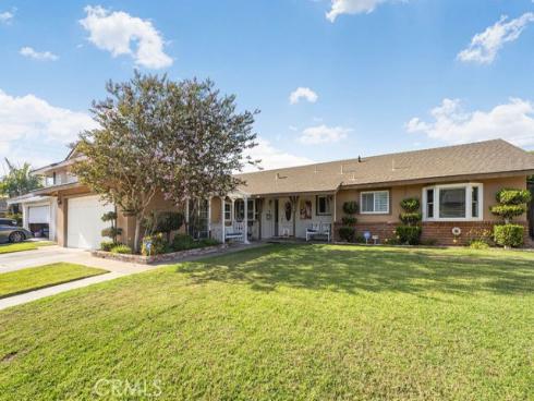 1144  El Camino Dr  , Costa Mesa, CA