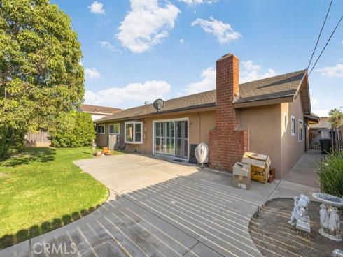 1144  El Camino Dr  , Costa Mesa, CA