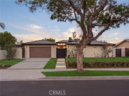 3080 Country Club Drive