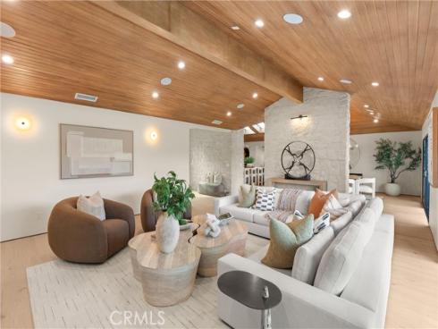 3080 Country Club Drive, Costa Mesa, CA