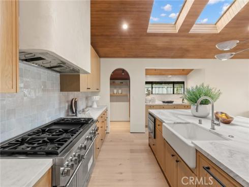 3080 Country Club Drive, Costa Mesa, CA