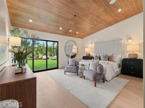 3080 Country Club Drive, Costa Mesa, CA
