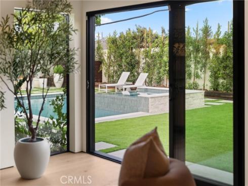 3080 Country Club Drive, Costa Mesa, CA