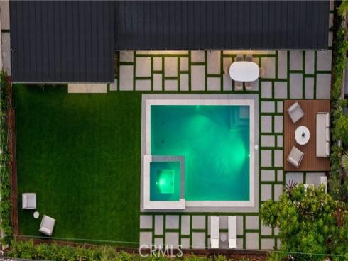 3080 Country Club Drive, Costa Mesa, CA