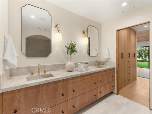 3080 Country Club Drive, Costa Mesa, CA