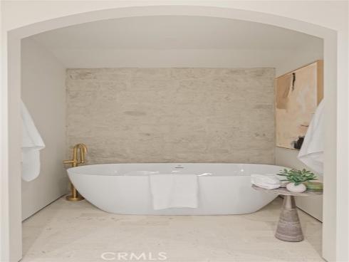 3080 Country Club Drive, Costa Mesa, CA