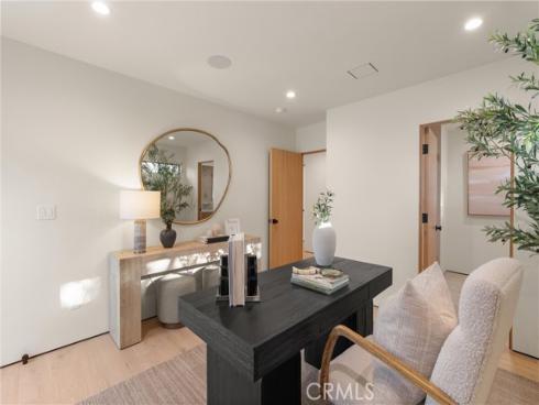 3080 Country Club Drive, Costa Mesa, CA
