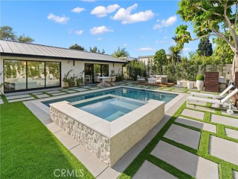 3080 Country Club Drive, Costa Mesa, CA