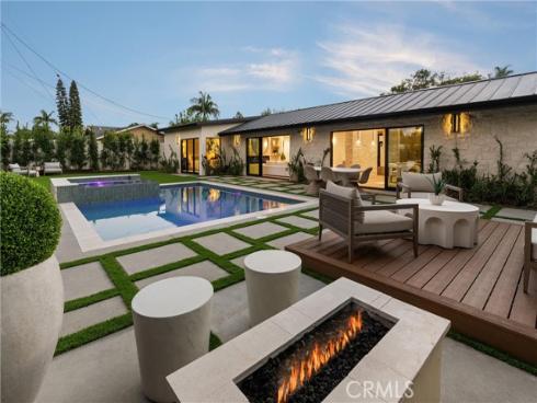 3080 Country Club Drive, Costa Mesa, CA