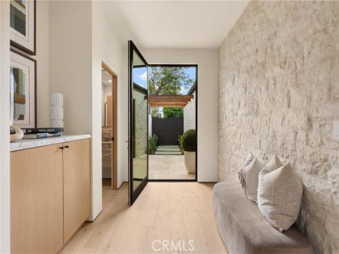 3080 Country Club Drive, Costa Mesa, CA
