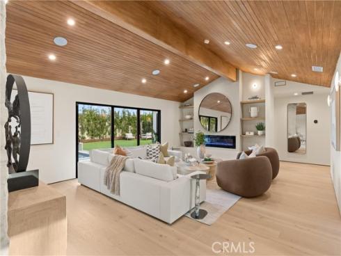 3080 Country Club Drive, Costa Mesa, CA
