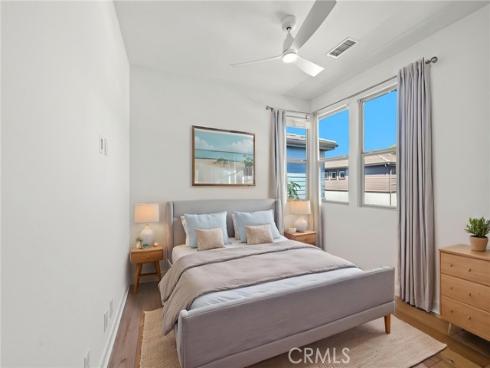 2111 Breakaway , Costa Mesa, CA