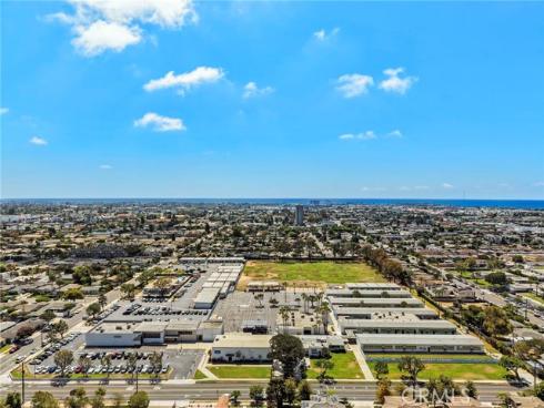 2111  Breakaway  , Costa Mesa, CA