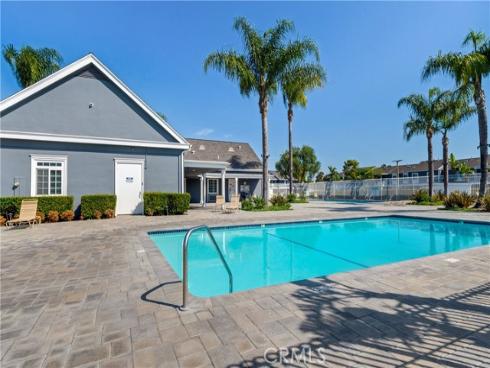 181 Yorktown Lane, Costa Mesa, CA