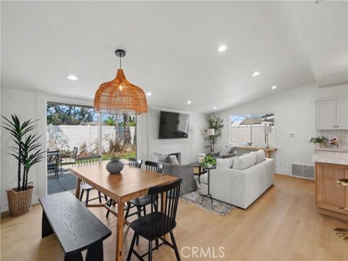 2425 Bowdoin , Costa Mesa, CA