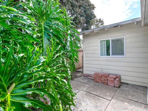 278 Santo Tomas , Costa Mesa, CA