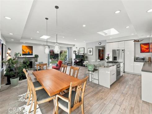 2817 La Salle , Costa Mesa, CA