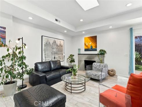 2817 La Salle , Costa Mesa, CA