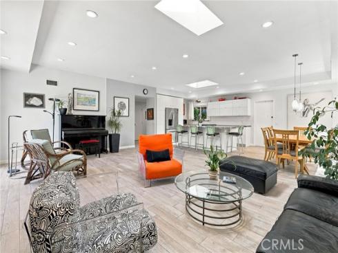 2817 La Salle , Costa Mesa, CA