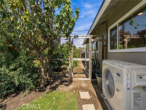 2817 La Salle , Costa Mesa, CA