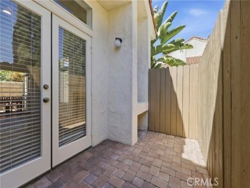 2575 Elden 3 Avenue, Costa Mesa, CA