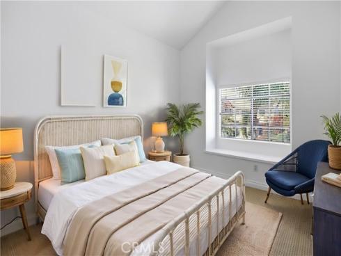 2575 Elden 3 Avenue, Costa Mesa, CA