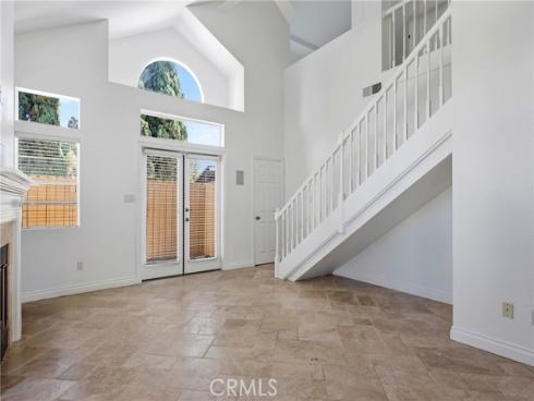 2575 Elden 3 Avenue, Costa Mesa, CA